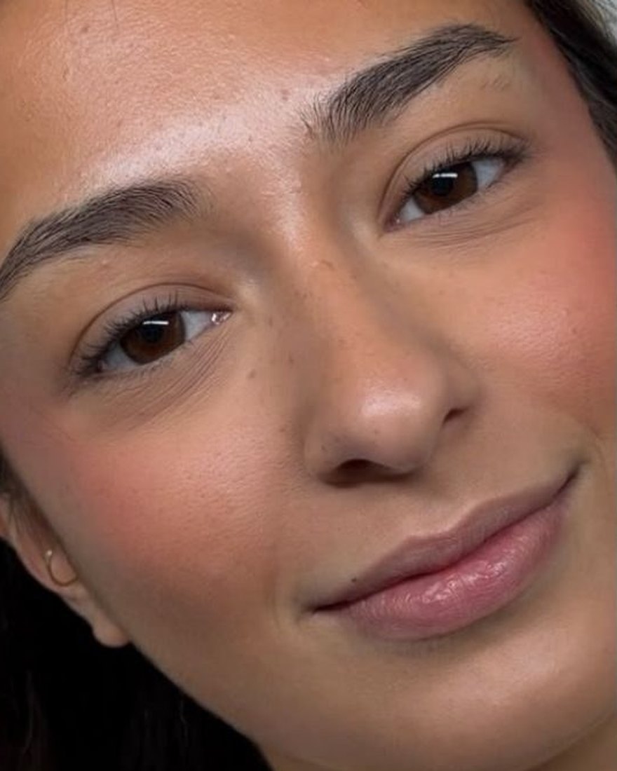 Wimpern und Brauen vor der Behandlung